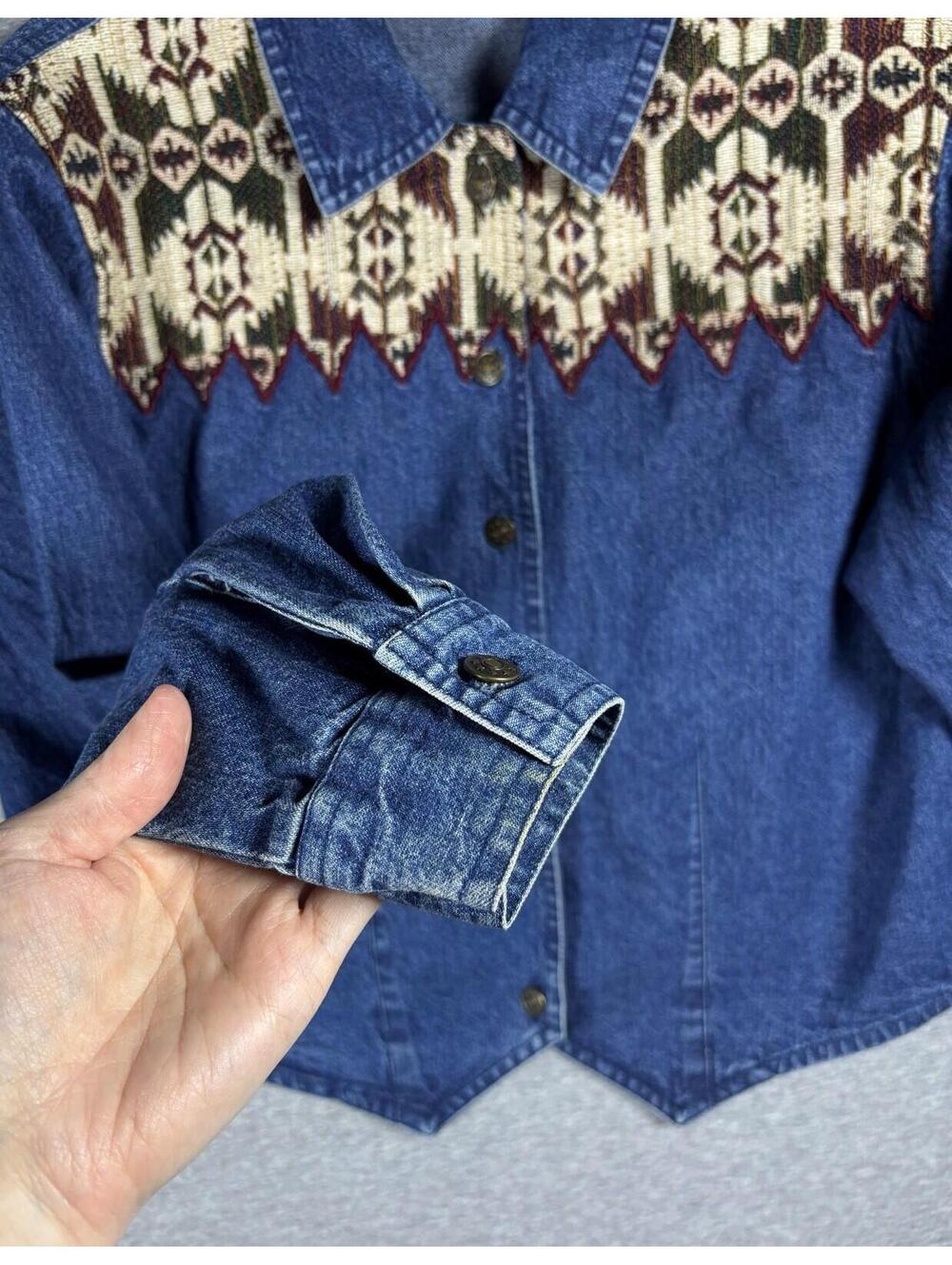 Vintage Western Denim Shirt Women’s MedAztec Tapestry Yoke Cropped Adobe Rose - Picture 6 of 6